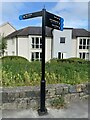 SH5872 : Fingerpost at the junction of Beach Road and Garth Road, Bangor by Meirion