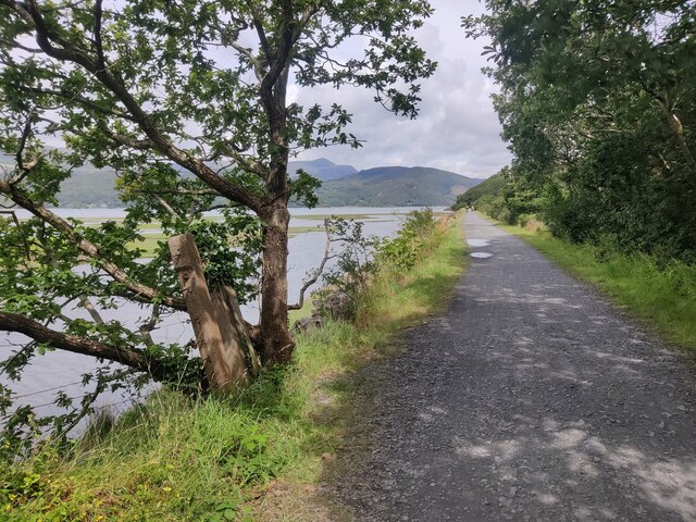 Heading north along the Mawddach Trail