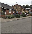 ST2988 : Ridgeway Hill bungalows, Newport by Jaggery