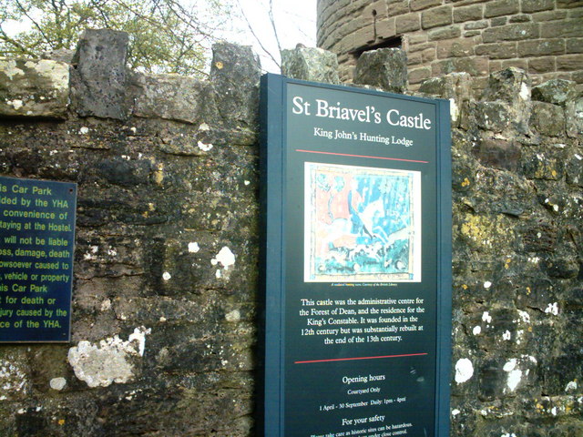 St Briavels Entrance Sign