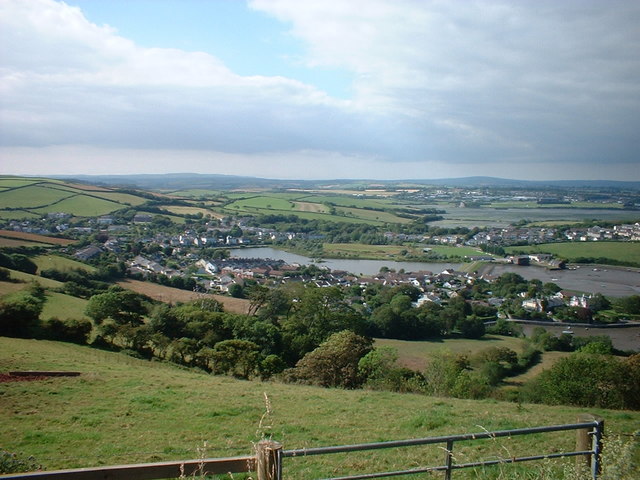 Millbrook village from Maker heights