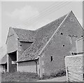 SP0801 : Ampney St. Mary - barn nearby by Alan Longbottom