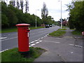 TQ6694 : A129 London Road and London Road Postbox by Geographer