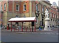 SO8376 : Bus shelter, Exchange Street by P L Chadwick