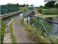 TF5302 : Aqueduct and footpath near Outwell by Richard Humphrey