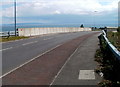 ST0766 : Pentir y De railway bridge near Rhoose by Jaggery