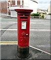 SJ8891 : GR postbox SK4 61 by Gerald England