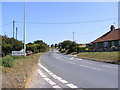 TM3589 : Entering Mettingham on the B1062 Watch House Hill by Geographer