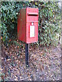 TM3589 : Vicarage Lane Postbox by Geographer