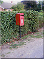 TM0881 : The Common Postbox by Geographer