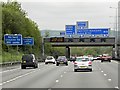 TQ3252 : Clockwise M25 between J6 and J7 by David Dixon