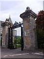 NO0341 : Entrance to Tayburn House, The Oaks by Stanley Howe