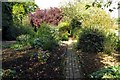 SU6787 : Garden path at Nuffield Place by Steve Daniels