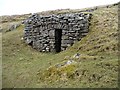 SD7794 : Ruined lime kiln, below Grisedale Brow by Christine Johnstone