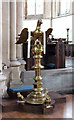 TQ3286 : St Mary, Church Street, Stoke Newington - Lectern by John Salmon