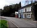 ST0594 : Windsor Cottages, Ynysybwl by Jaggery