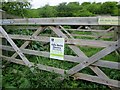 SE8942 : Entrance  to  Rifle  Butts  Quarry by Martin Dawes