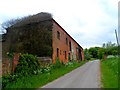 TL4225 : Barn near to Albury Hall by Bikeboy