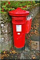 NN8621 : Victorian pillar box in Crieff by Tiger