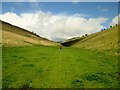 SE8757 : Yorkshire  Wolds  Way  through  Holm  Dale by Martin Dawes