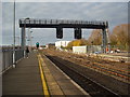 SU1485 : New signal gantry to accommodate electrification, Swindon station by Vieve Forward