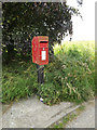 TM0178 : Hopton Road Postbox by Geographer