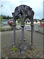 NS3878 : Old drinking fountain, Renton by Lairich Rig