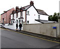 SN1304 : National Cycle Network Route 4 distance sign, Saundersfoot by Jaggery