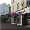 SX9472 : Shop to let, south side of Bank Street, Teignmouth by Robin Stott