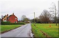 SO8160 : Road to Grimley, Sinton Green, Worcs by P L Chadwick