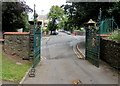 ST3087 : Belle Vue Park entrance gates, Newport by Jaggery