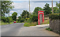 J2731 : Telephone Call Box near Hilltown by Rossographer