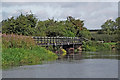 SK1715 : Towpath walkway south-east of Alrewas in Staffordshire by Roger  D Kidd