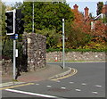 SO0428 : Cycle route 8 direction sign, Free Street, Brecon by Jaggery