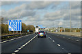 SP5677 : Northbound M1 approaching Catthorpe Interchange by David Dixon