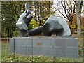 TQ2687 : 'Two Piece Reclining Figure No. 1 by Philip Halling