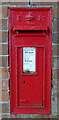 TF3363 : Edward VII postbox on  Chapel Lane, East Kirkby by JThomas