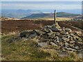 NT3832 : Summit cairn, Brown Knowe by Jim Barton