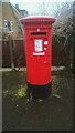 TF1505 : EIIR postbox at Glinton Post Office on a frosty December morning by Paul Bryan