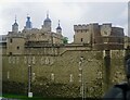 TQ3380 : Tower of London by Lauren