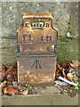 SE4048 : Cast iron GPO cable marker, Wetherby Bridge by Alan Murray-Rust