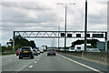 TQ5888 : Overhead Sign Gantry on the Clockwise M25 at Cranham Interchange by David Dixon