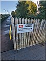 SO7502 : Rail Replacement buses direction sign, Cam & Dursley station, Gloucestershire by Jaggery