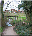 SJ6854 : Footbridge over Wistaston Brook by Espresso Addict