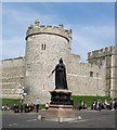 SU9676 : Statue of Queen Victoria by Paul Gillett