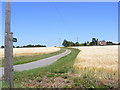 TL9664 : Footpath to Norton Wood & Elmswell Hall & entrance to Crawley Hall Farm by Geographer