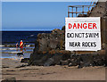 C8136 : Warning sign, Portstewart by Rossographer