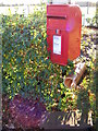 TM2673 : Ashfield Green Postbox by Geographer