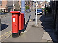 SK3289 : Oakland Road postbox (ref. S6 318) by Alan Murray-Rust