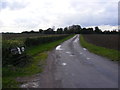 TM4083 : The entrance to Shingle Hall & Shingle View by Geographer